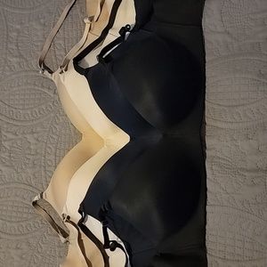 Soma Vanishing Back Wireless 38B - 4 Bras